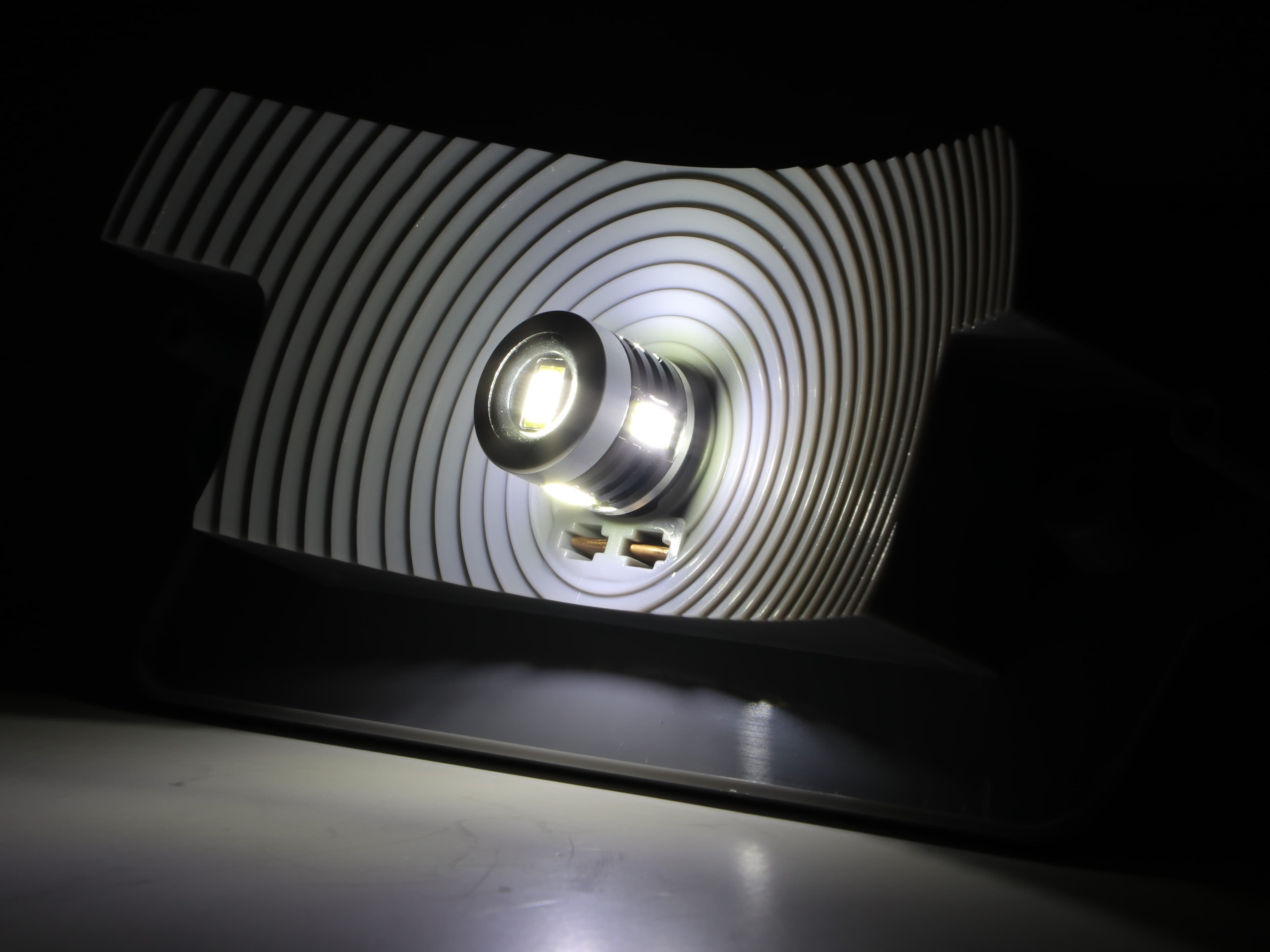 Tail Light Bulb - BAY15D LED 12V, 21/5W - White - HI:PE